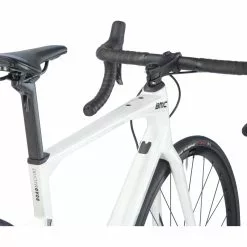 BMC Roadmachine Three, Metallic Off-white / Black -Giant Liv Verkäufe 05981caa 0361 4327 ab10 a31999e2c73c